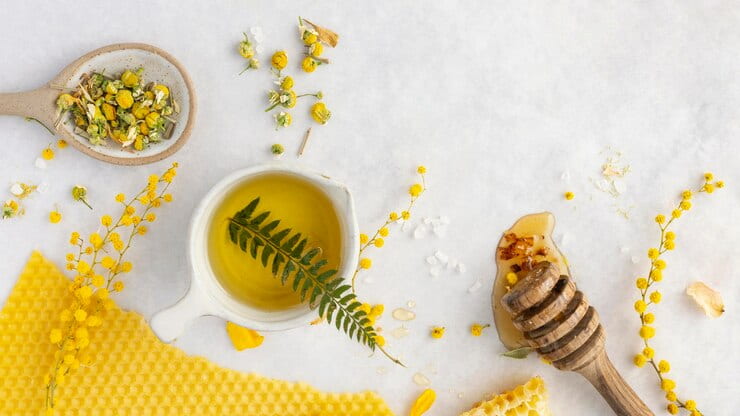 قیمت و خرید عسل چند گیاه مرتعی مومدار و فروش ویژه